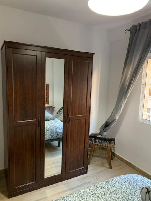 Ideal Apartamento En El Barrio De Las Delicias Málaga Eksteriør billede